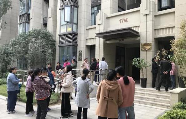 鄭州五建新街坊小區(qū)入住第二年仍“涼涼”！業(yè)主：老人和孩子都受不了了